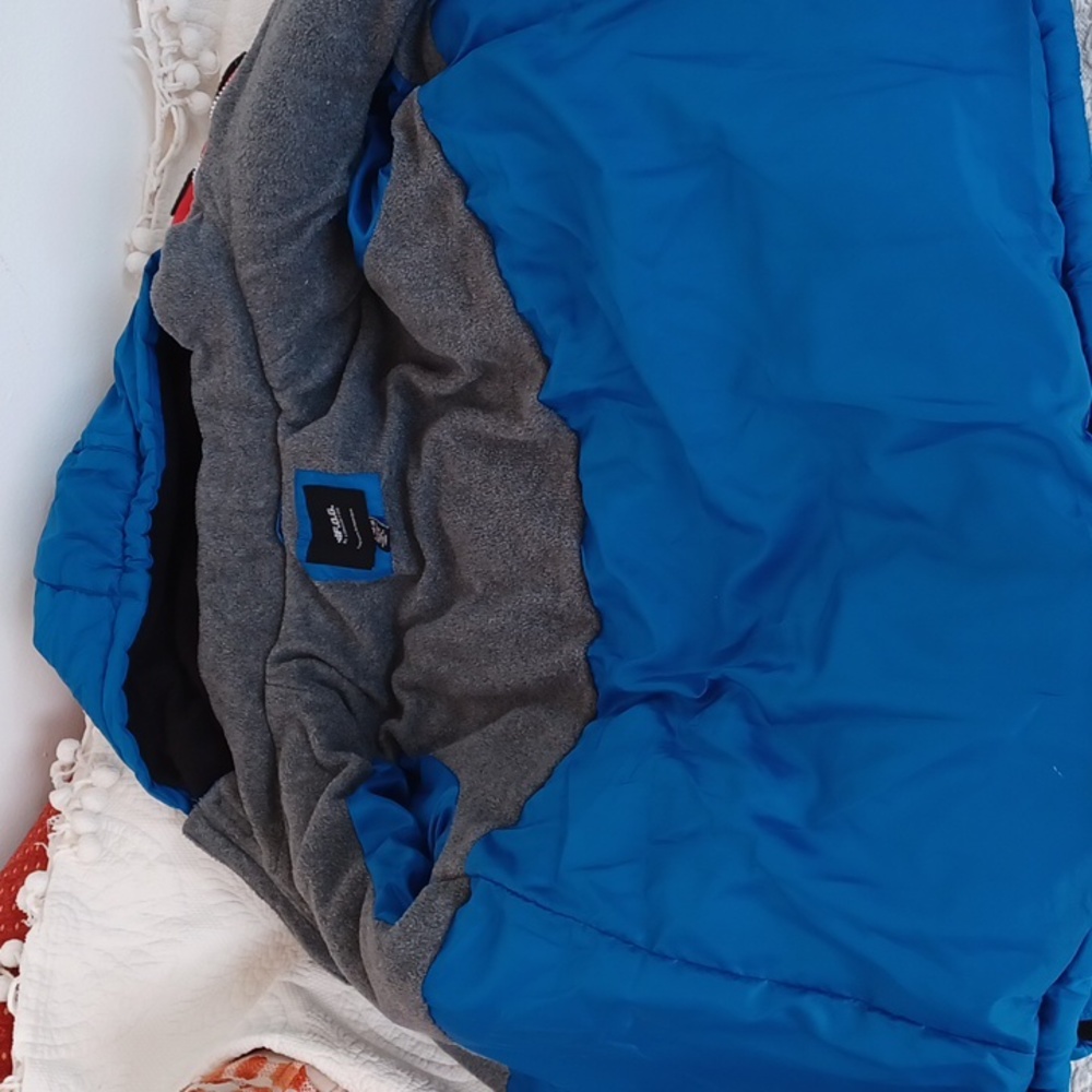 F.O.G. by London Fog Hooded Winter Coat Youth 14-16 Blue,Red, White EUC - Picture 8 of 13
